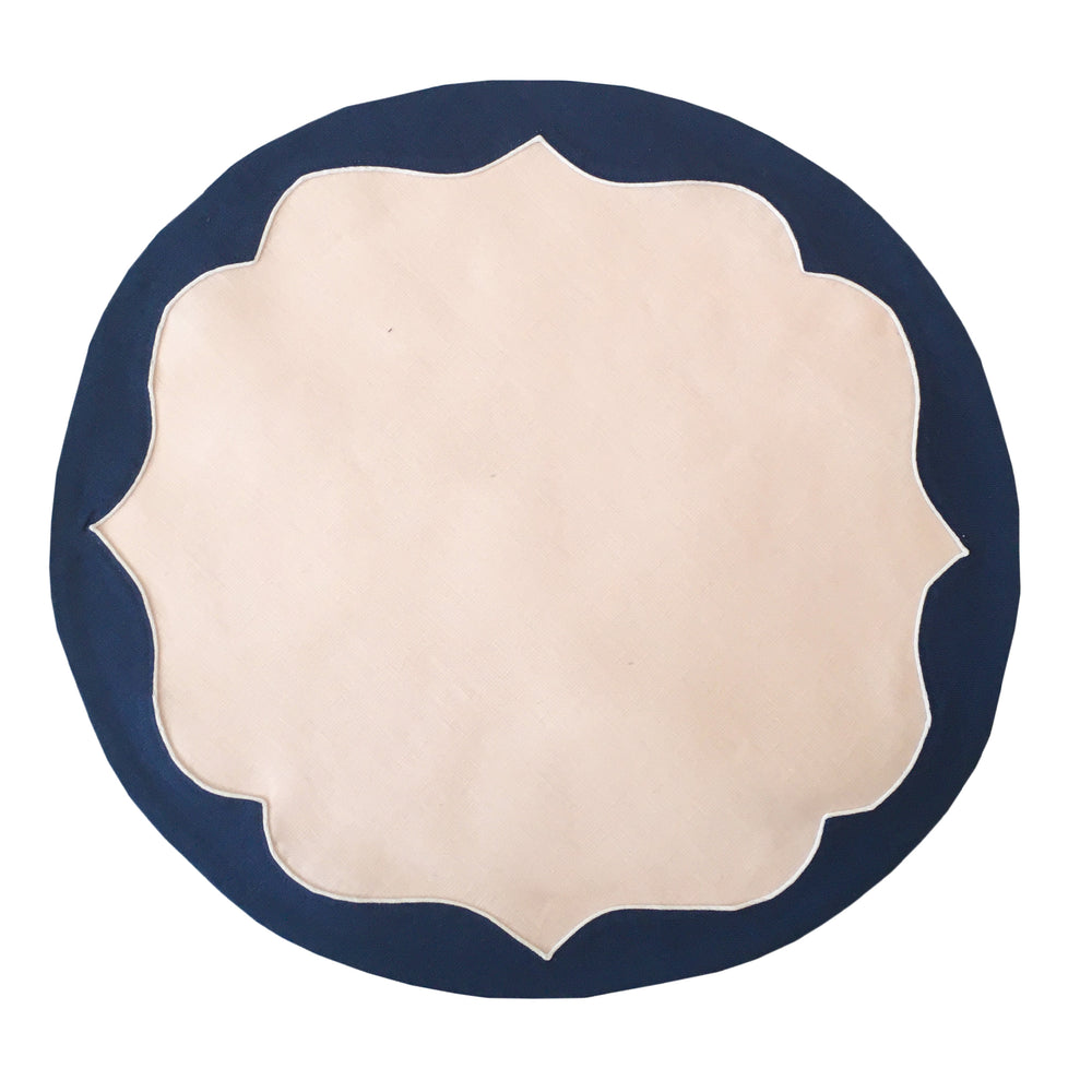 Scallop Border Placemats